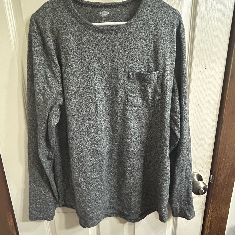Old Navy Men's Charcoal Long Sleeve Tee
